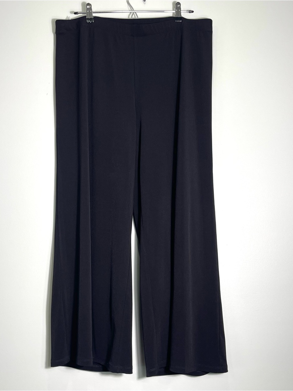 CHICO'S Black Pull-On Wide Leg Black Pants Elastic Waist Stretch COMFORT!! Large